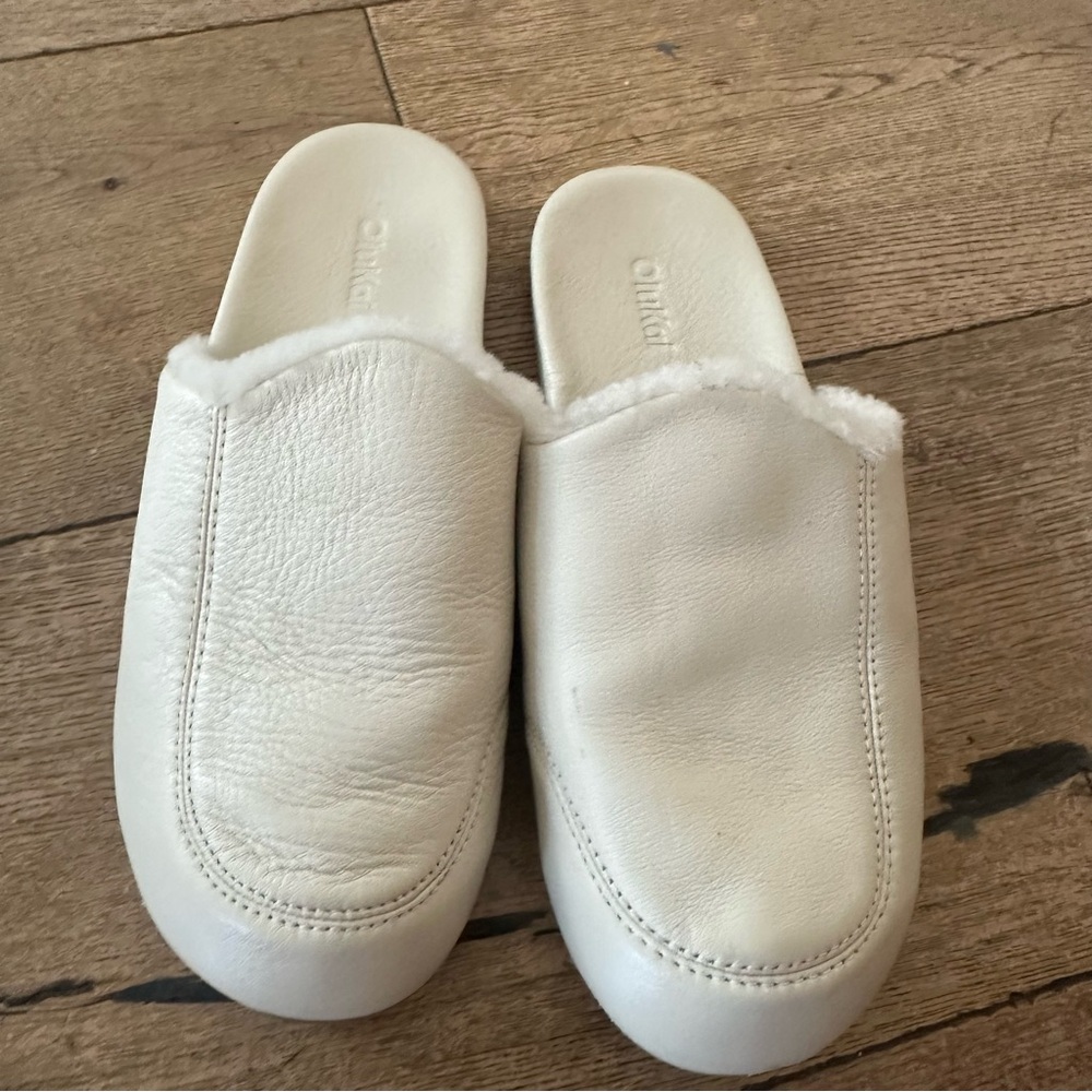 OLUKAI Konea white Women’s Shearling Leather Slipper Mule 9
